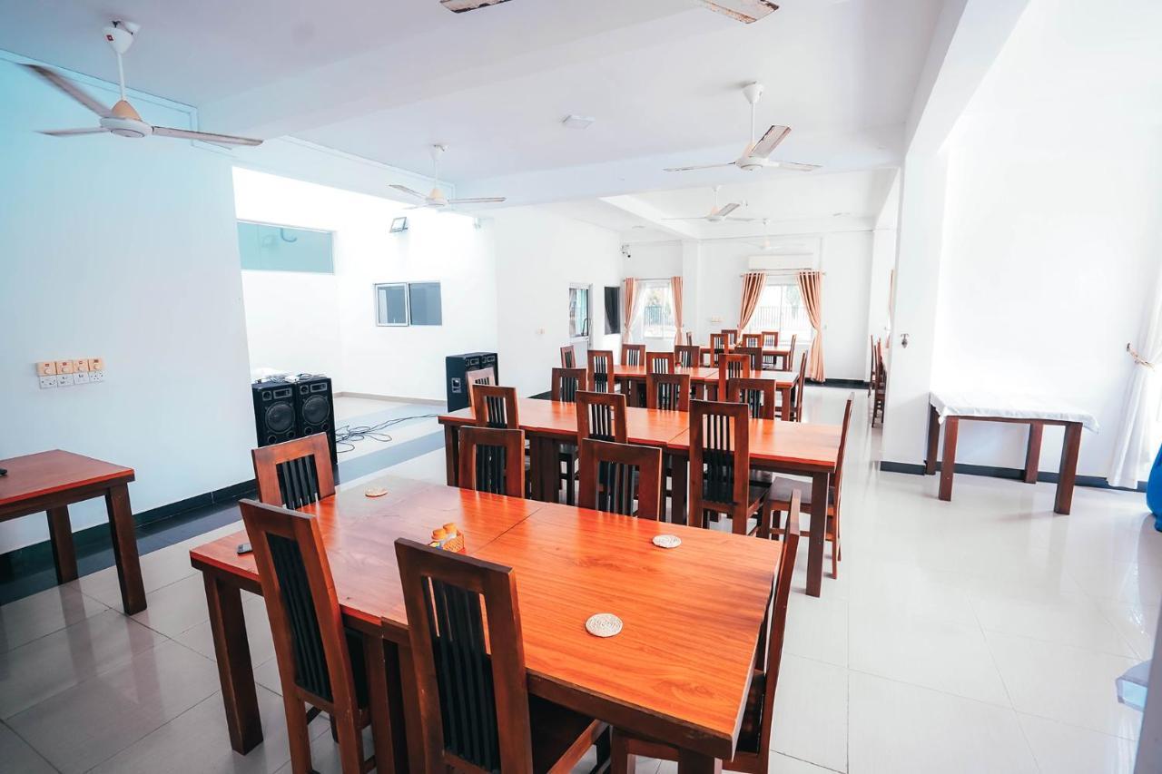 Sun Ray Rest House Passikudah ภายนอก รูปภาพ